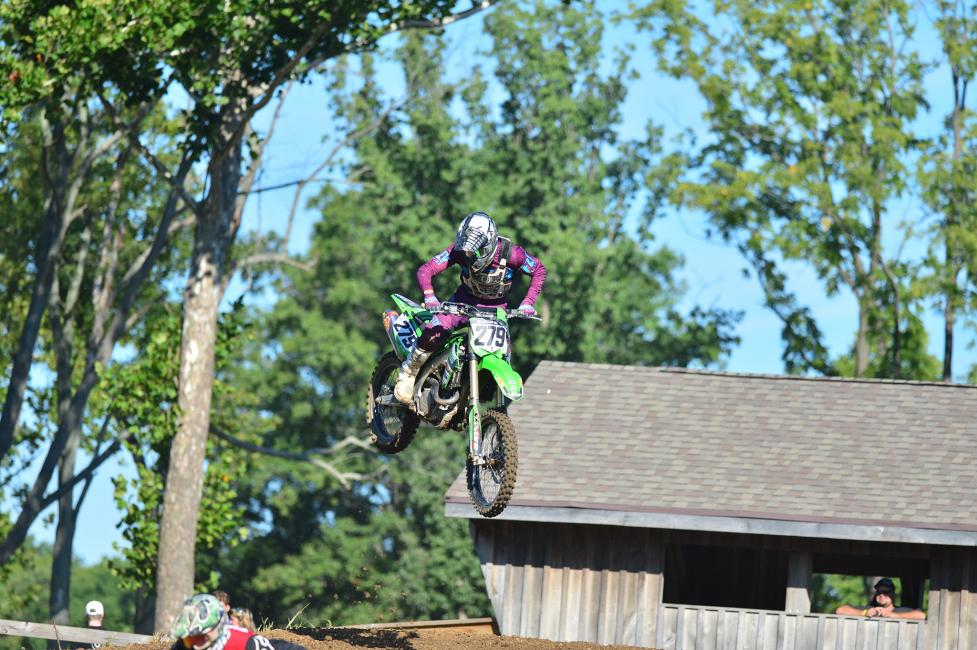 Pennsylvania’s Timmy Crosby, who rode a Kawasaki to wins in the ultra-fast Open A and 250 A divisions. Photo: Diffy Smooth